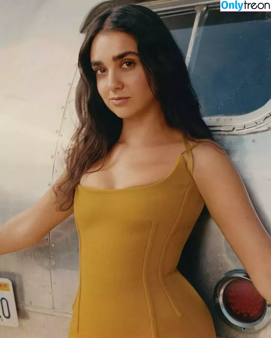 Geraldine Viswanathan nude photo #0039 (yoyogeraldine)