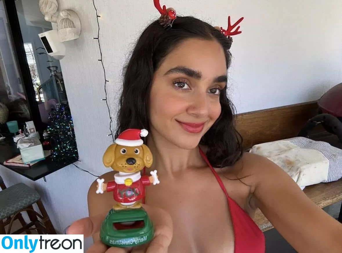 Geraldine Viswanathan nude photo #0064 (yoyogeraldine)