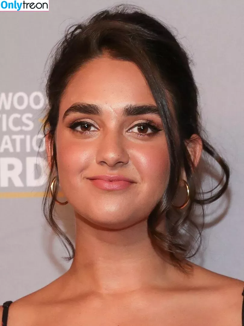 Geraldine Viswanathan nude photo #0080 (yoyogeraldine)