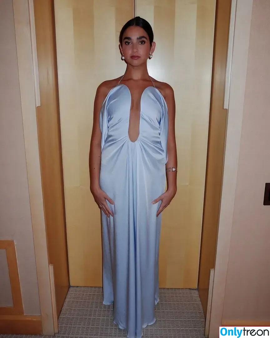 Geraldine Viswanathan nude photo #0087 (yoyogeraldine)