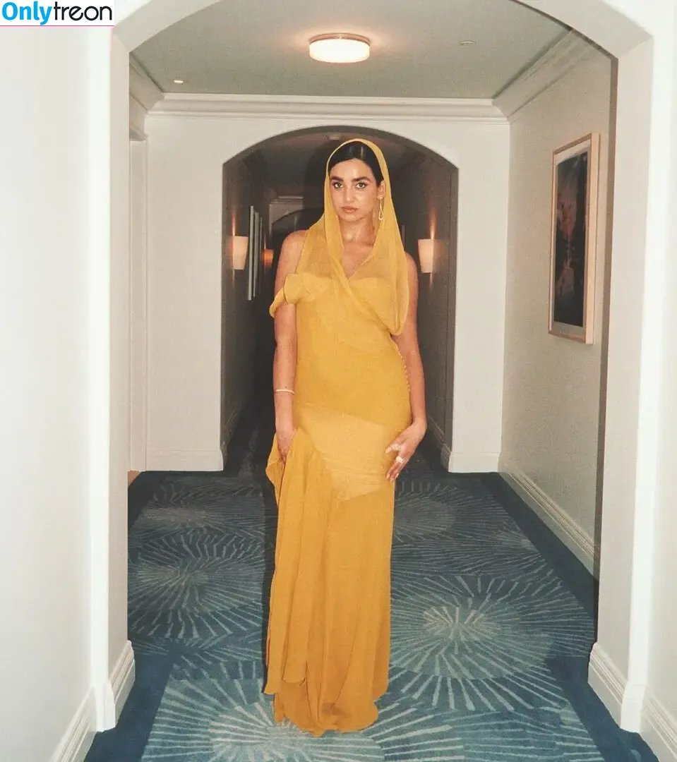 Geraldine Viswanathan голая photo #0139 (yoyogeraldine)