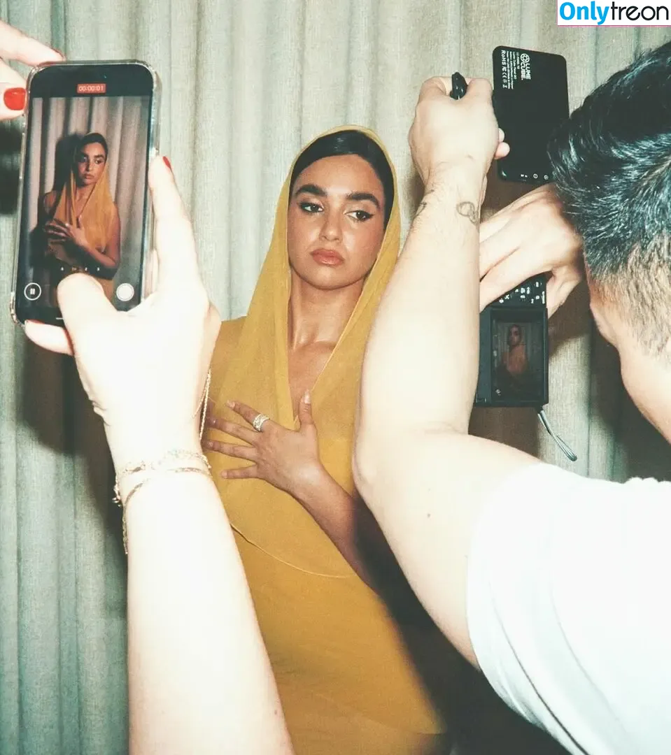 Geraldine Viswanathan голая photo #0145 (yoyogeraldine)