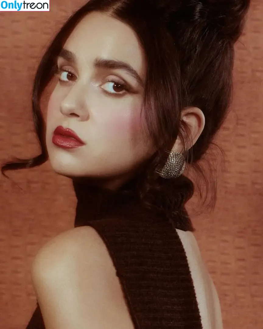 Geraldine Viswanathan nude photo #0155 (yoyogeraldine)