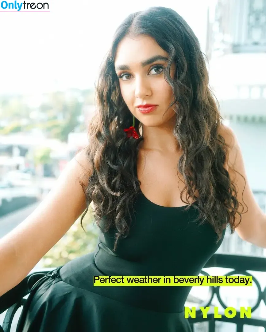 Geraldine Viswanathan голая photo #0179 (yoyogeraldine)