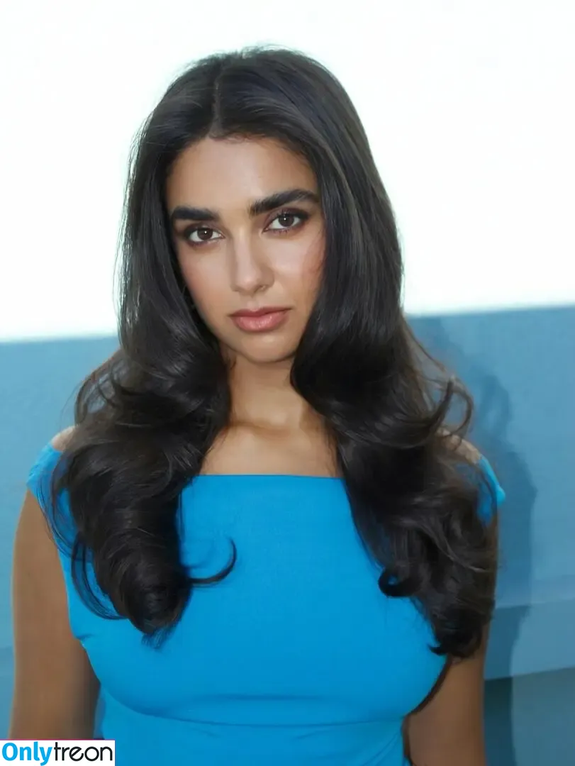 Geraldine Viswanathan nude photo #0229 (yoyogeraldine)