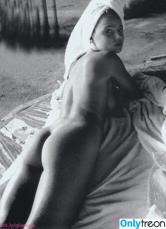 Geri Halliwell nude photo #0059 (gerihalliwellhorner)