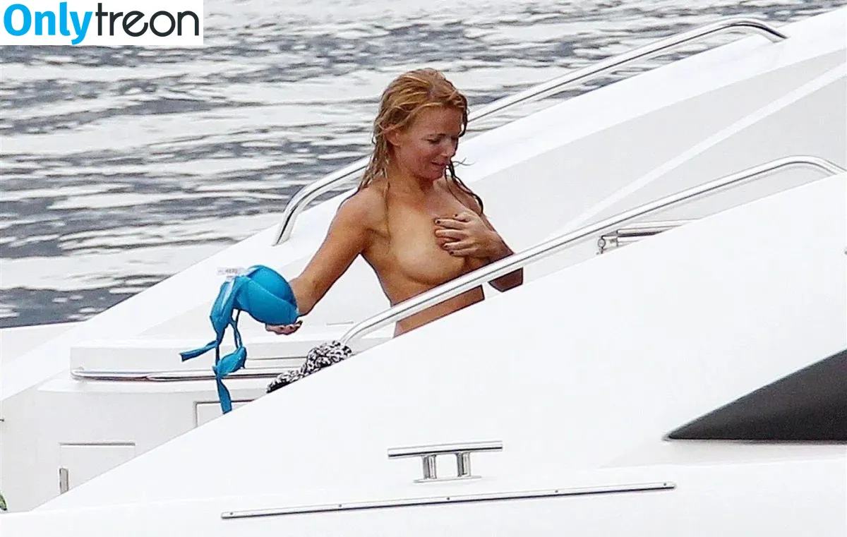 Geri Halliwell голая photo #0150 (gerihalliwellhorner)