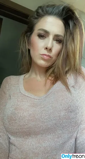 getfitlikekori / the_realkori nude photo #0079