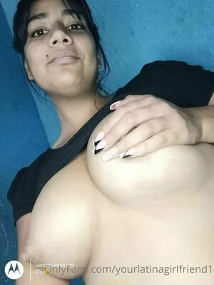 gggloria / gggloria__ nude photo #0024