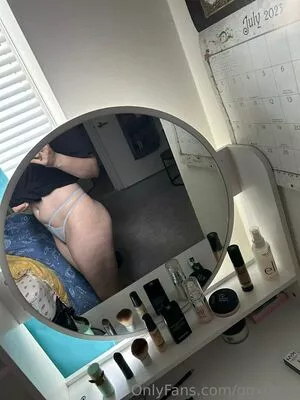 ggx0x0x / gigiwhitetara фото голая #0025