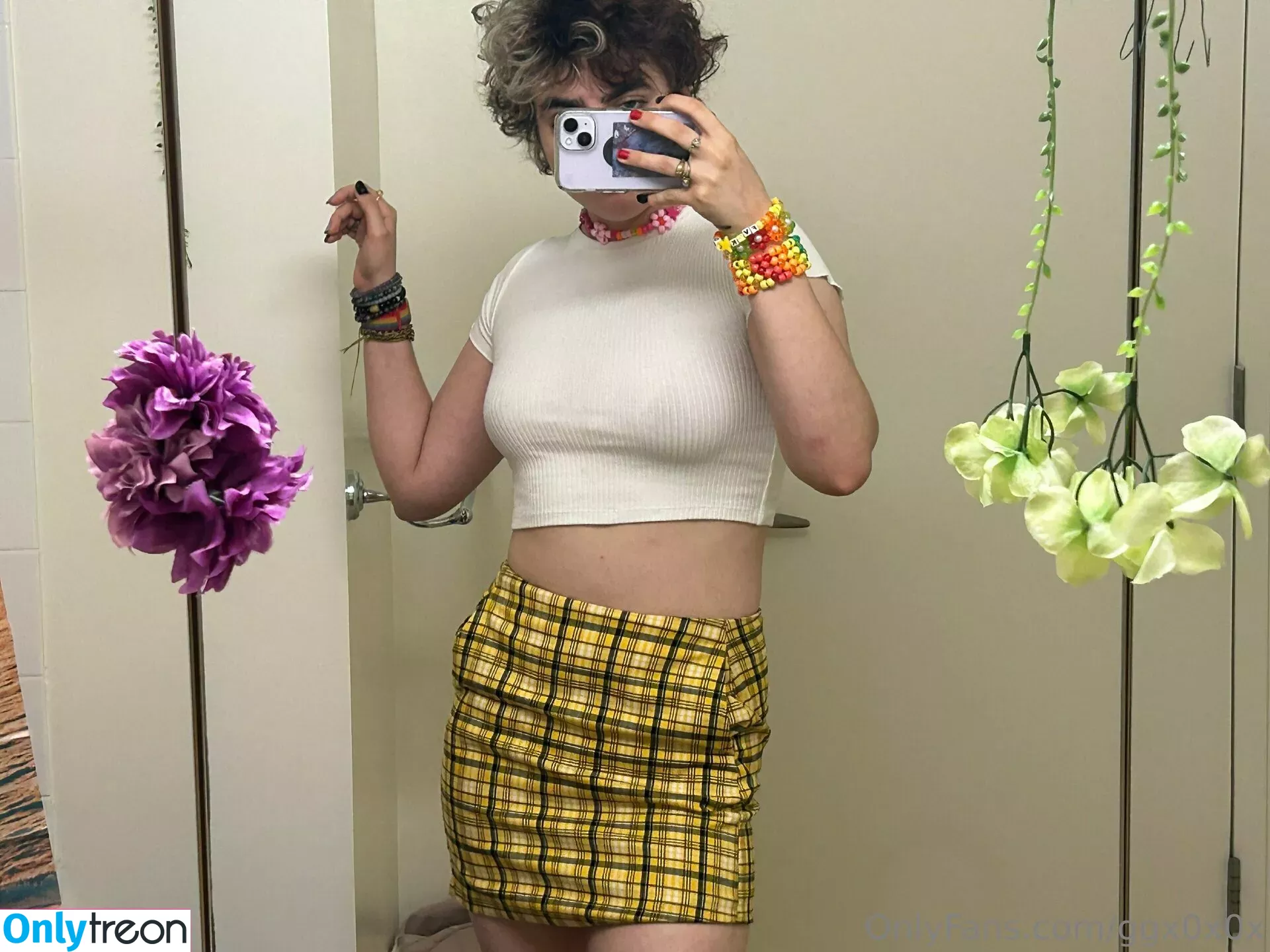 ggx0x0x nude photo #0032 (gigiwhitetara)