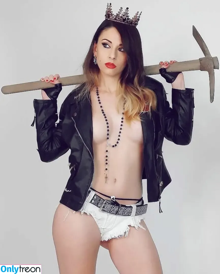 Giada Robin nude photo #1813 (giadarobin)