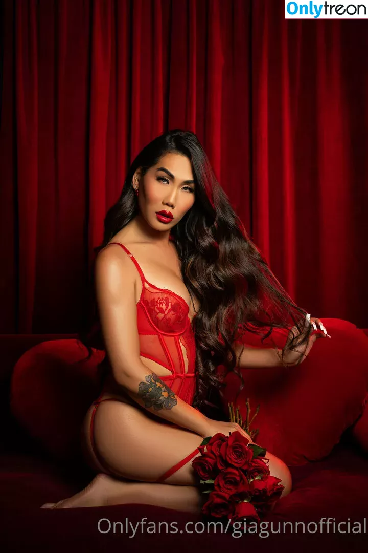 giagunnofficial голая photo #0047 (gia_gunn)