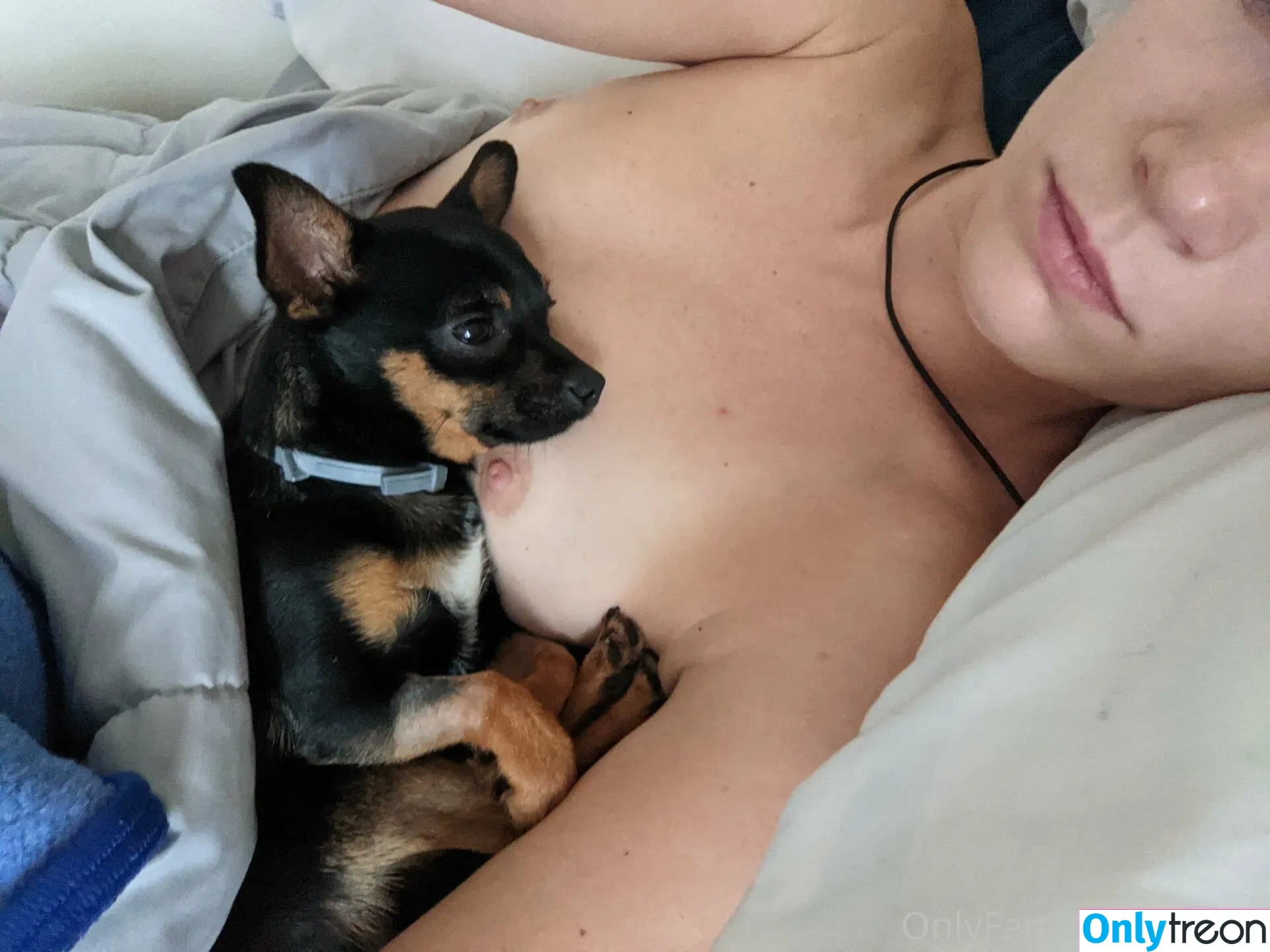 giahill nude photo #0009 (gia.hill)