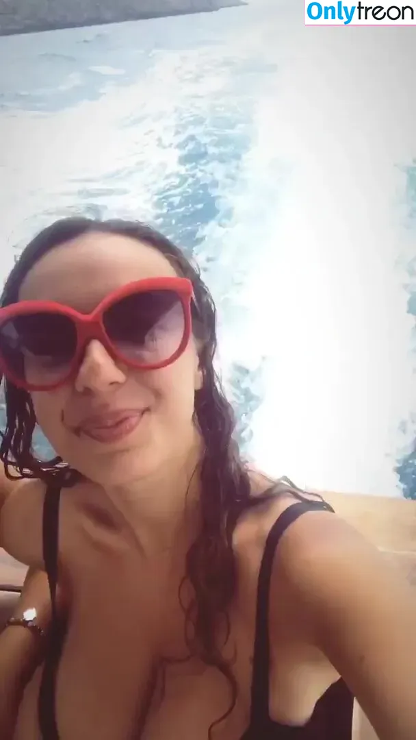 Gianclaudia Di Giacomo nude photo #0034 (gianclaudia_digiacomo / gianclaudiadigiacomo)