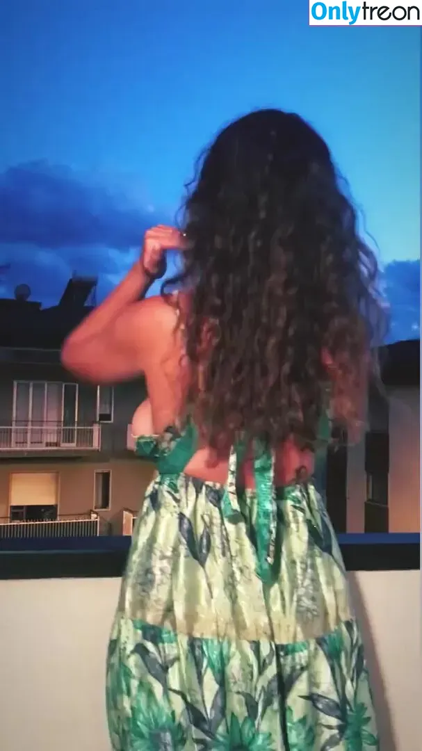 Gianclaudia Di Giacomo nude photo #0053 (gianclaudia_digiacomo / gianclaudiadigiacomo)