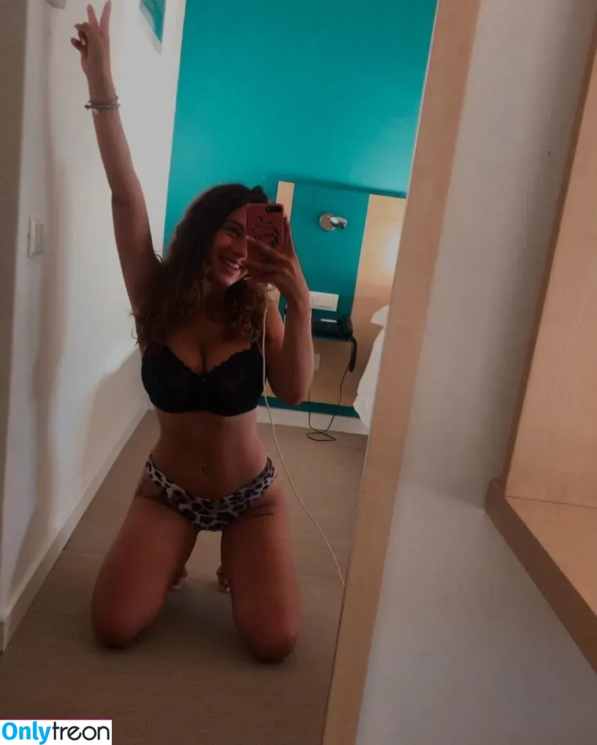 Gianclaudia Di Giacomo nude photo #0219 (gianclaudia_digiacomo / gianclaudiadigiacomo)
