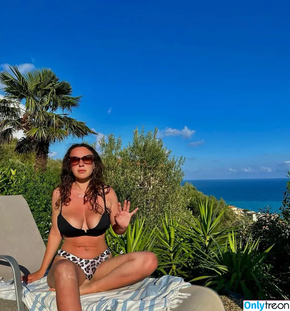 Gianclaudia Di Giacomo nude photo #0244 (gianclaudia_digiacomo / gianclaudiadigiacomo)