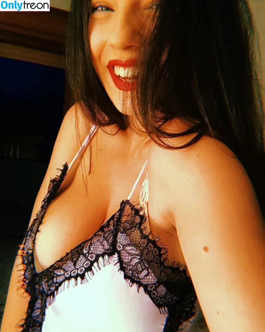 Gianclaudia Di Giacomo nude photo #0321 (gianclaudia_digiacomo / gianclaudiadigiacomo)