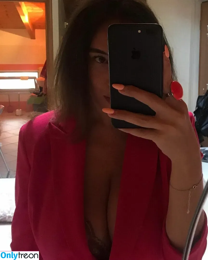 Gianclaudia Di Giacomo nude photo #0355 (gianclaudia_digiacomo / gianclaudiadigiacomo)