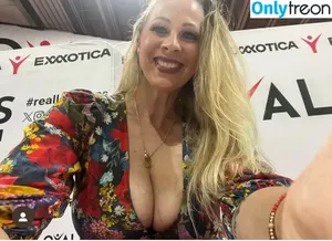 Gianna Michaels / giannamichaels / therealgianna / who_is_gianna_micheals nude photo #2425
