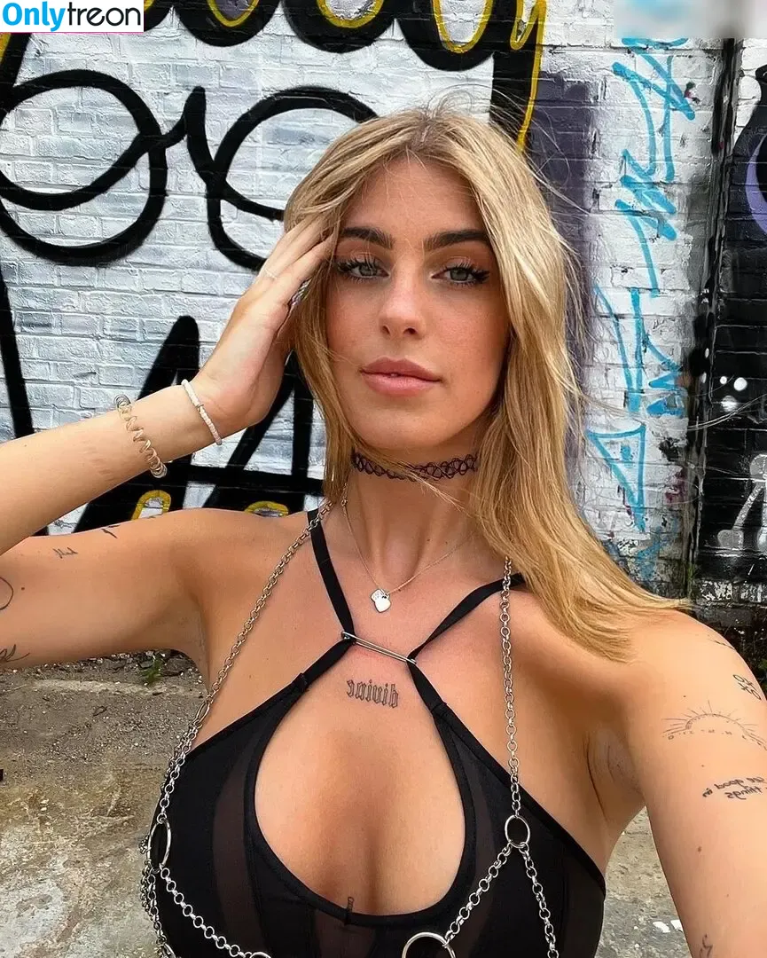 Giannina Parilla nude photo #0006 (gianninaprl / issy_yy)