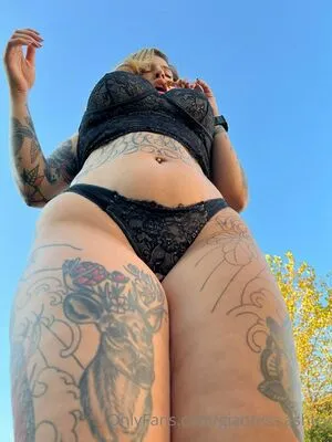 giantess.ashley / giantess.ashley5 nude photo #0023