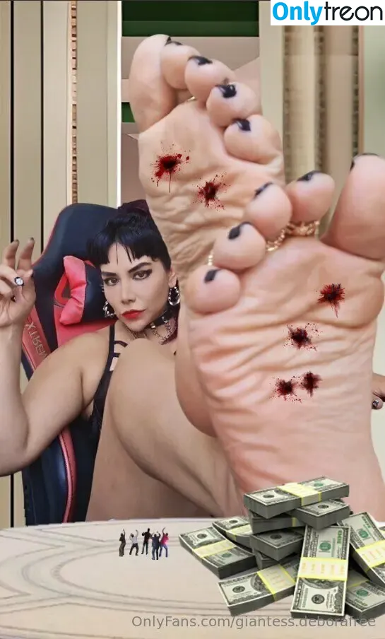 giantess.deborafree nude photo #0020 (giantess.deborafree)