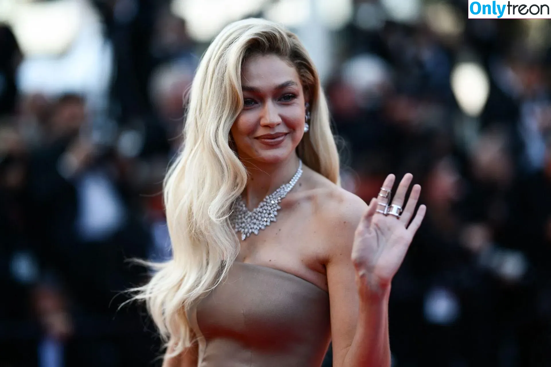 Gigi Hadid голая photo #0299 (aaliyahhadid / gigihadid)