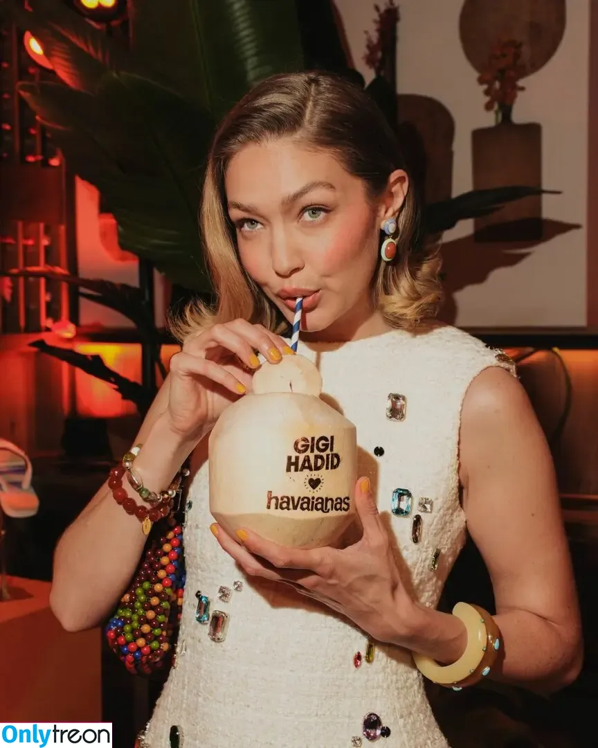 Gigi Hadid nude photo #1069 (GiGiHadid / aaliyahhadid)