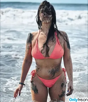 Gigi Saul Guerrero / HorrorGuerrero nude photo #0046