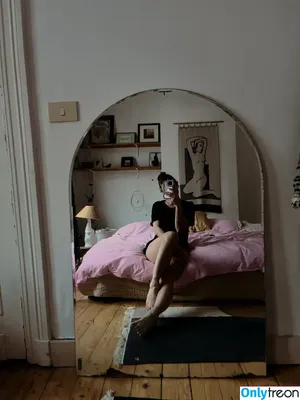 gigi.shows / gigihadid nude photo #0013