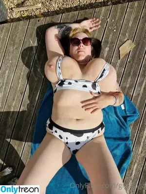 gigiouija / gigiouija1 nude photo #0255