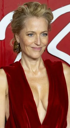 Gillian Anderson / GillianA фото голая #0206