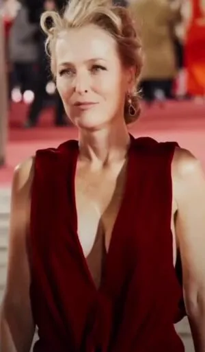 Gillian Anderson / GillianA фото голая #0217