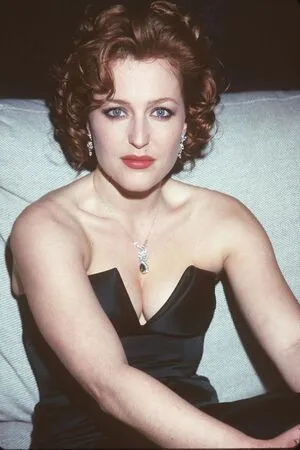 Gillian Anderson / GillianA фото голая #0252