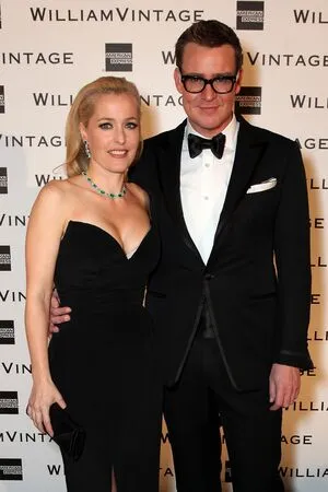 Gillian Anderson / GillianA фото голая #0261