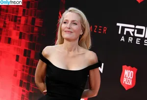 Gillian Anderson / gilliana фото голая #0760