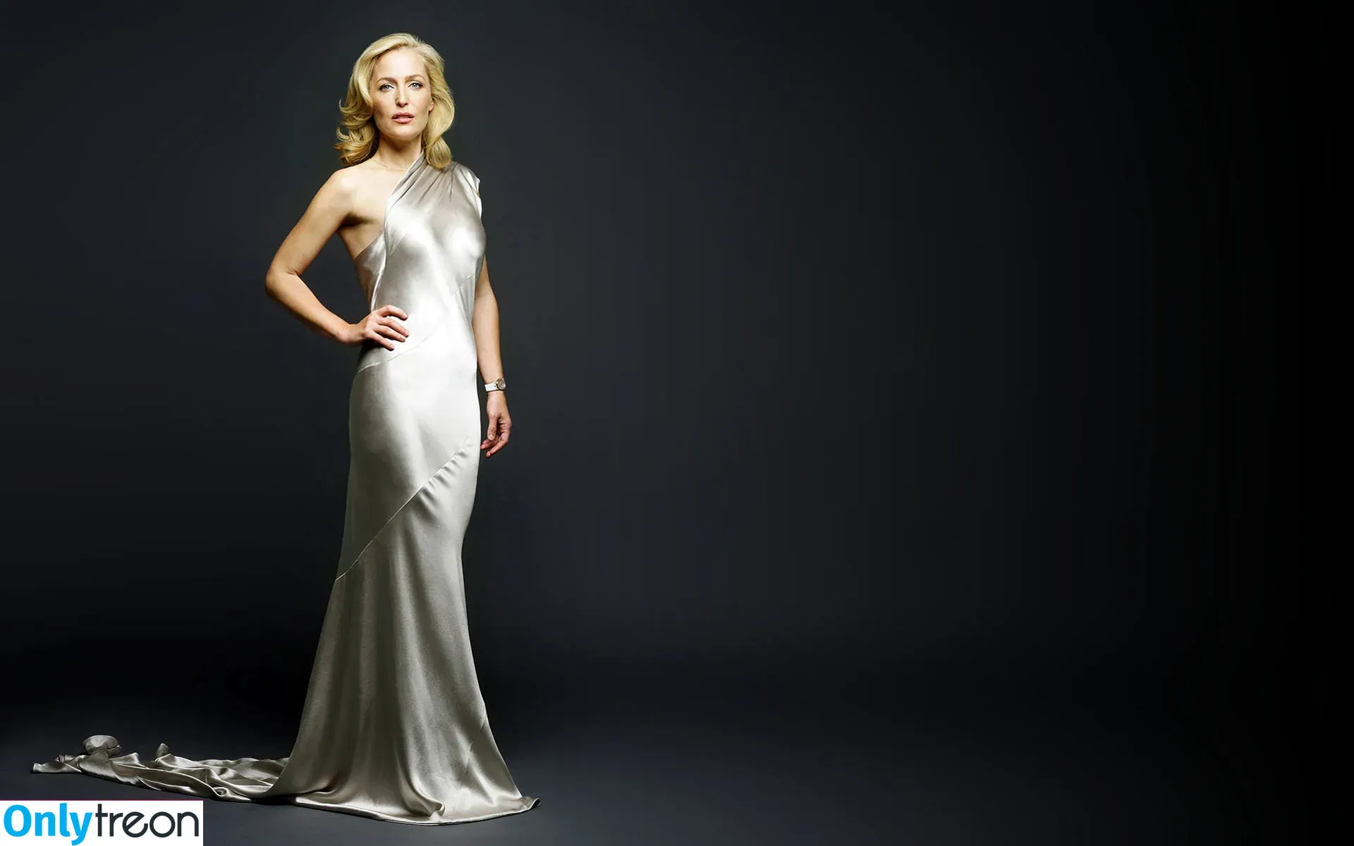 Gillian Anderson nude photo #0005 (GillianA)