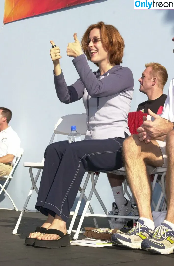 Gillian Anderson голая photo #0188 (GillianA)