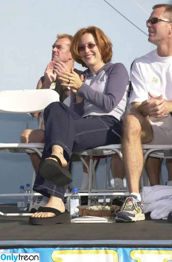 Gillian Anderson голая photo #0189 (GillianA)