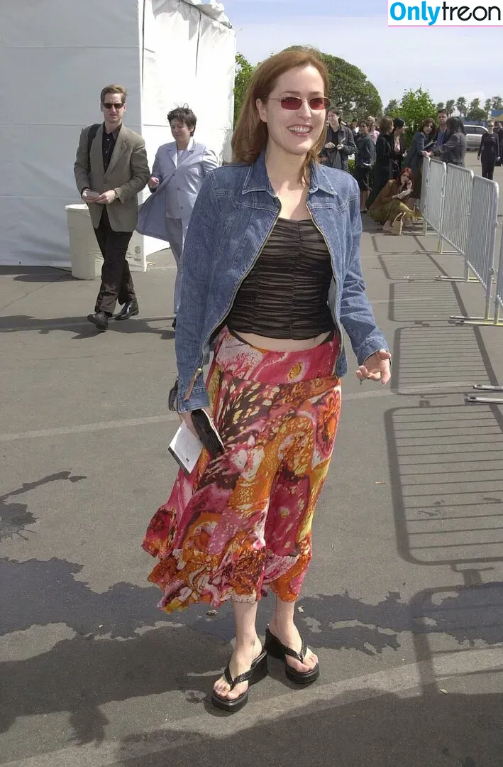 Gillian Anderson голая photo #0191 (GillianA)