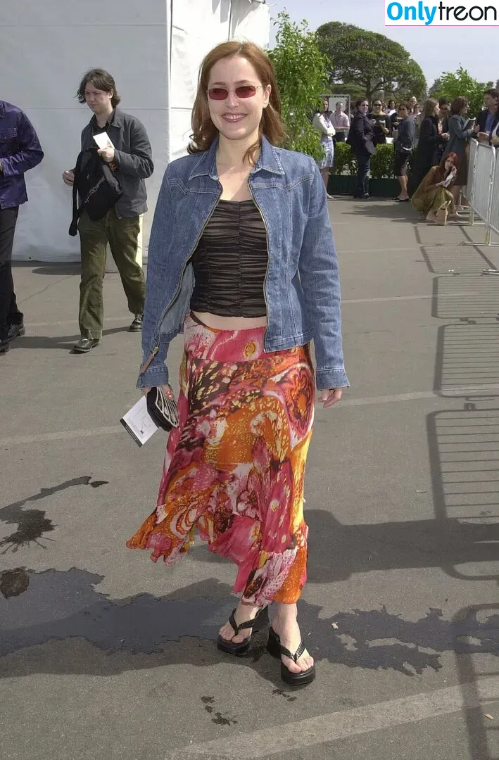 Gillian Anderson голая photo #0192 (GillianA)