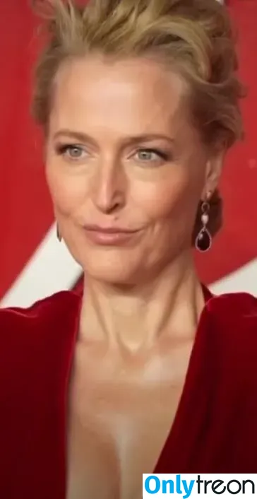 Gillian Anderson голая photo #0218 (GillianA)