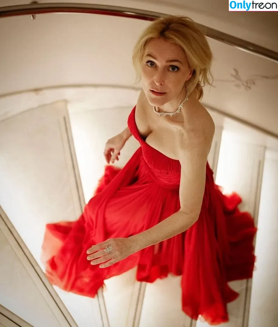 Gillian Anderson nude photo #0254 (GillianA)