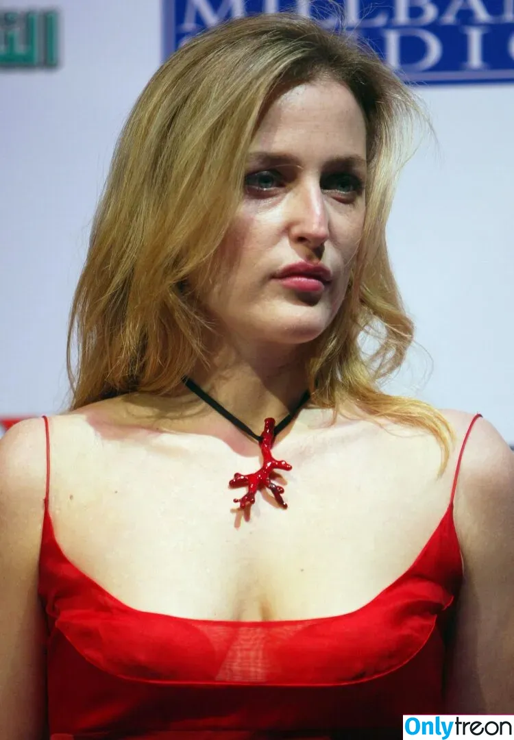 Gillian Anderson голая photo #0260 (GillianA)
