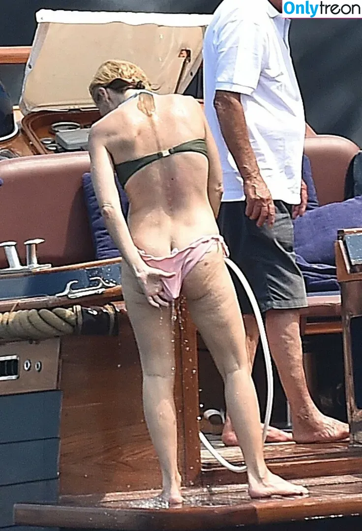 Gillian Anderson nude photo #0313 (GillianA)