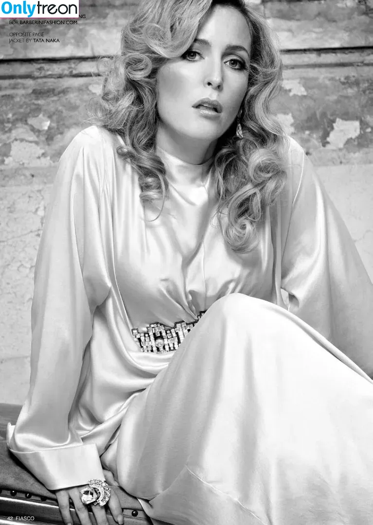 Gillian Anderson голая photo #0323 (GillianA)