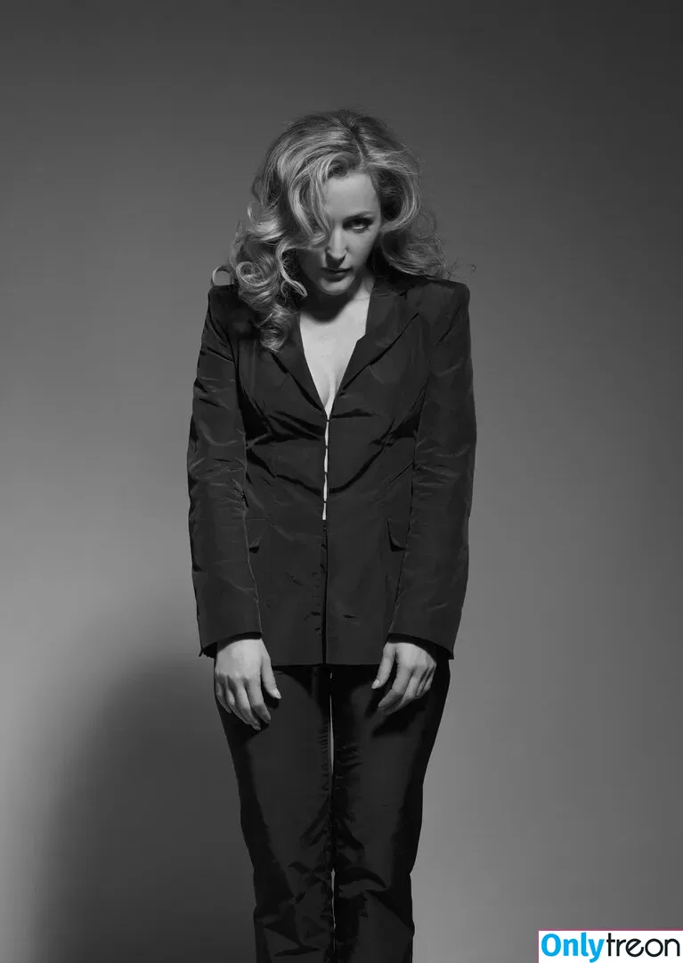 Gillian Anderson nude photo #0325 (GillianA)