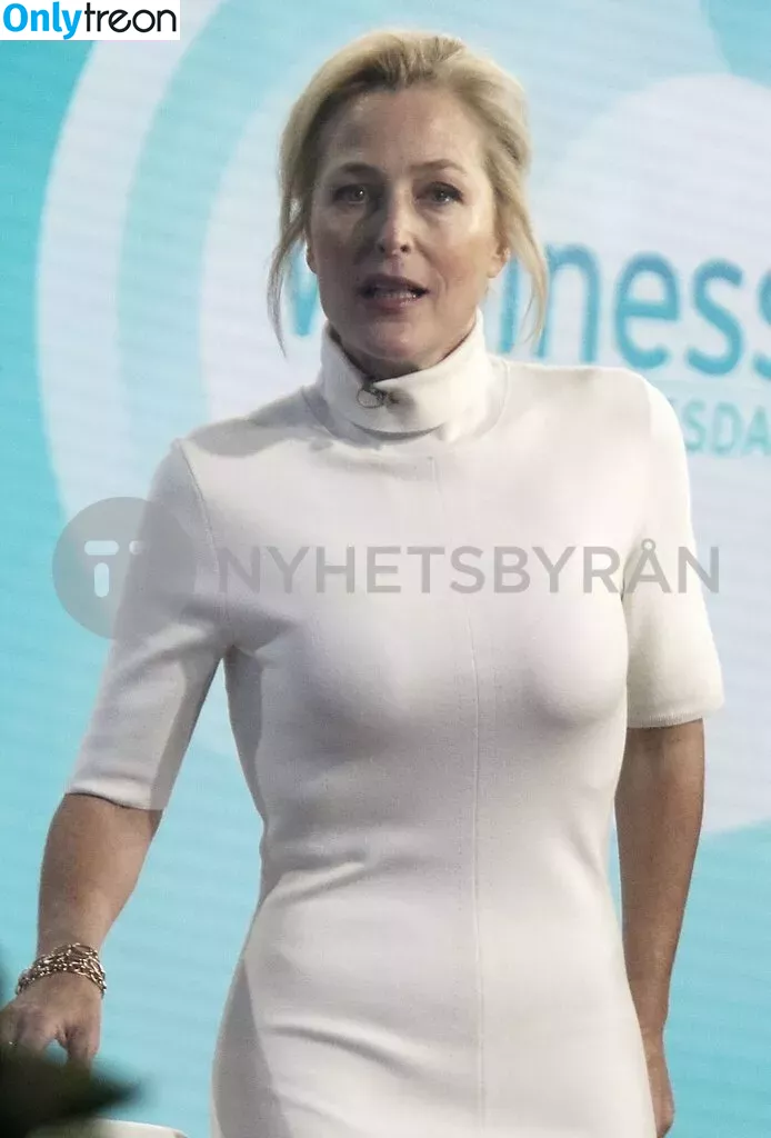 Gillian Anderson голая photo #0360 (GillianA)